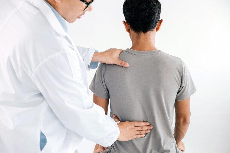 Best lower back pain treatment in pune